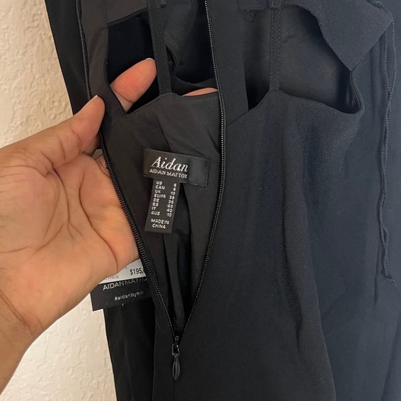 AIDAN MATTOX V-Neck Column Gown - Picture 7 of 8